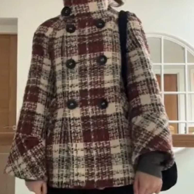 Warm Checkered Turtleneck Shou - огляд і ціна Christmas Throw Blanket